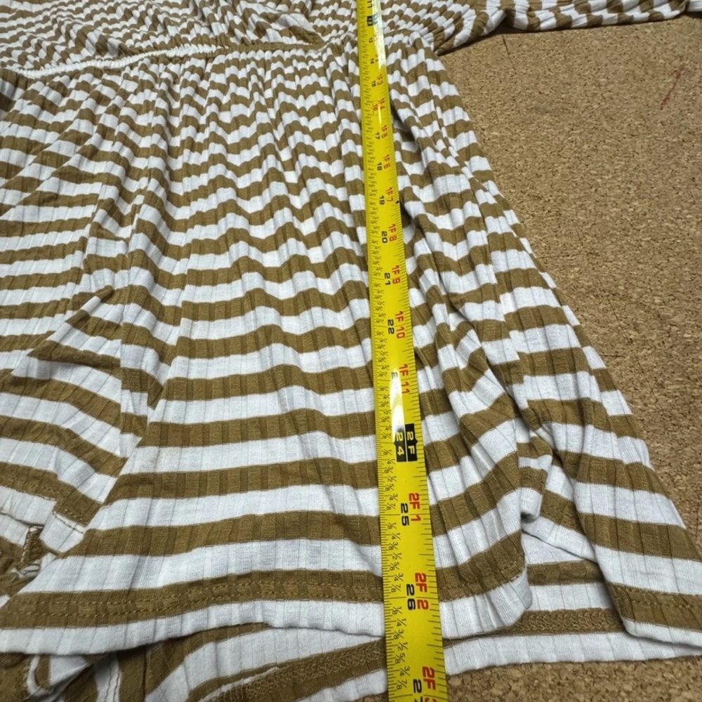 Urban Outfitters Mustard Striped Romper Womens M USA Deep V Boho Festival C - Picture 8 of 8